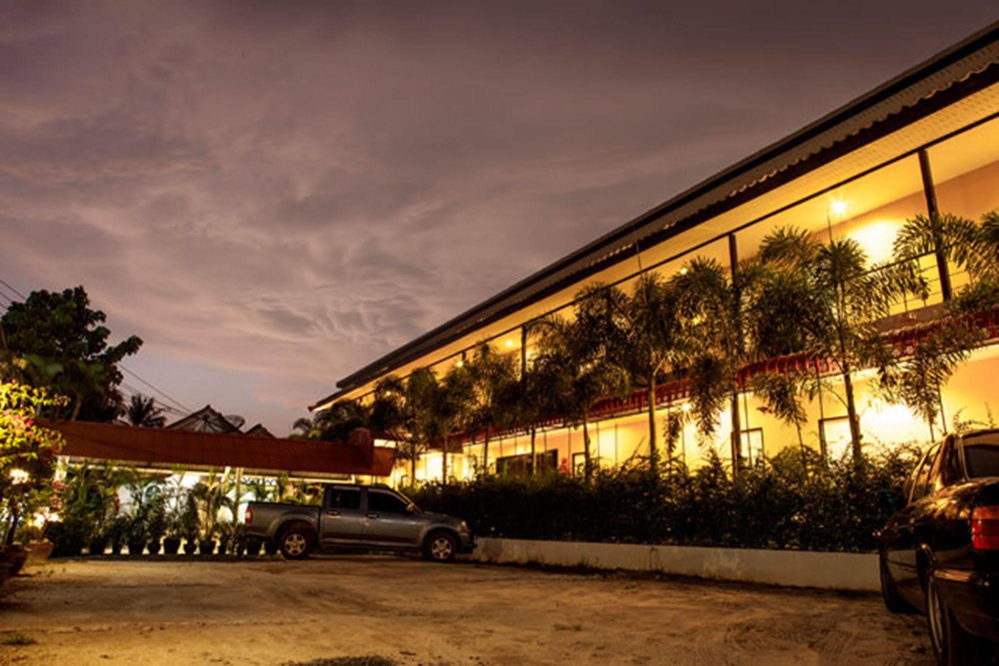Phuket Airport Inn Ban Bo Han Buitenkant foto
