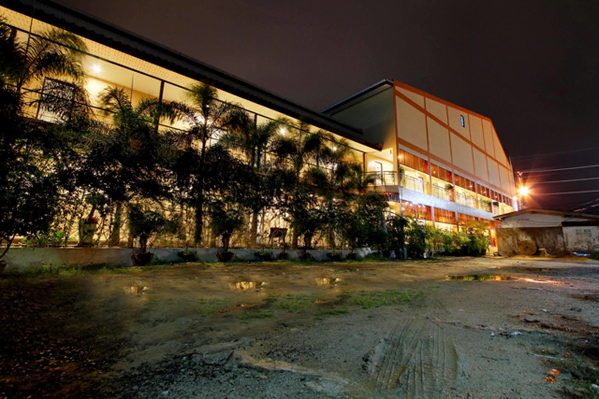 Phuket Airport Inn Ban Bo Han Buitenkant foto